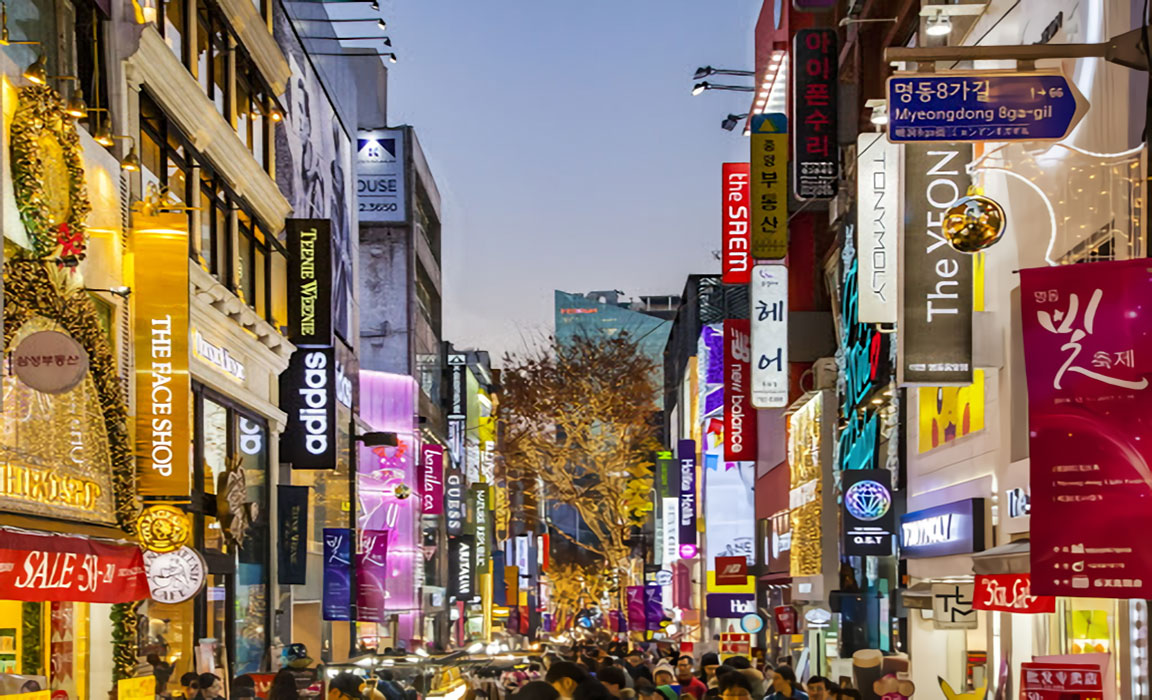 Phố mua sắm Myeongdong Seoul Hàn Quốc