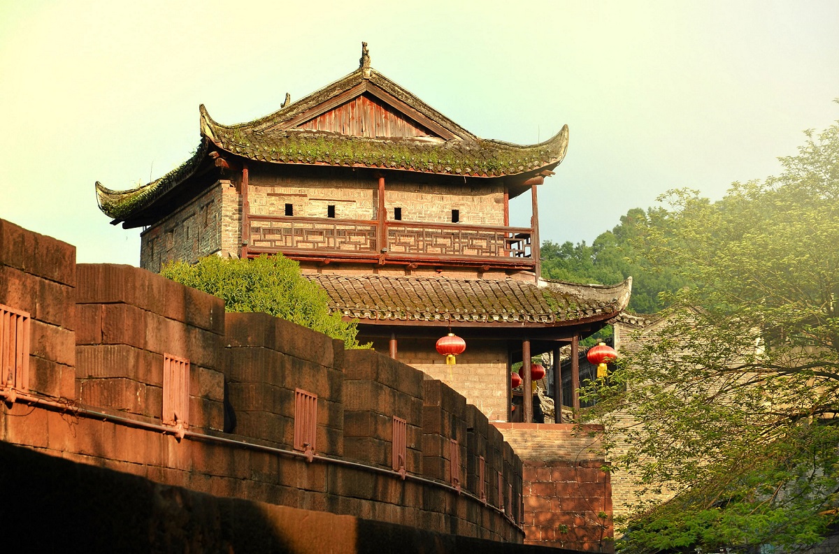 Du lịch Phượng Hoàng Cổ Trấn 03