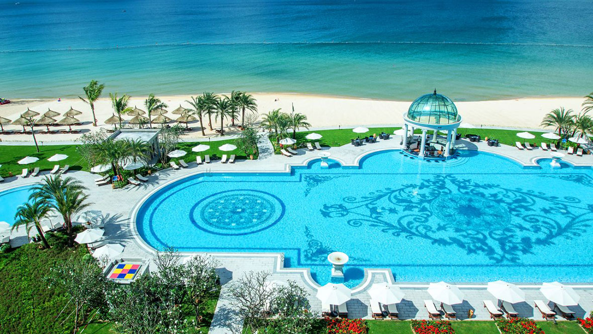 bể bơi Vinpearl Resort & Golf Phú Quốc