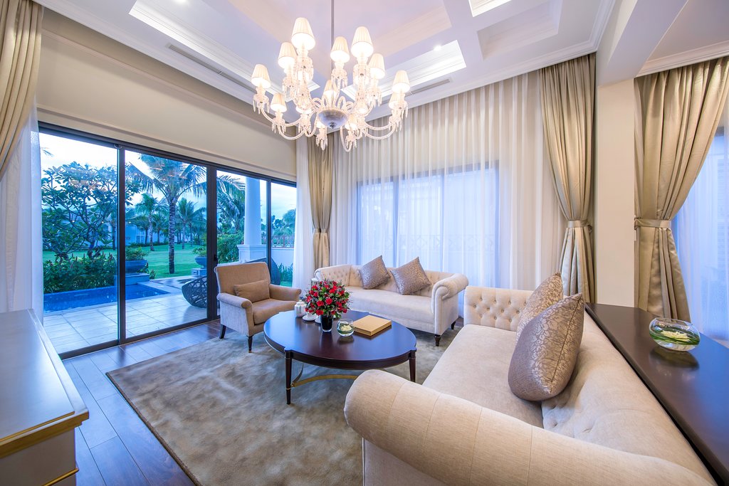 /files/images/VinpearlResort%26SpaLongBeachNhaTrang/3-bedroom-villa-ocean%20(8).jpg