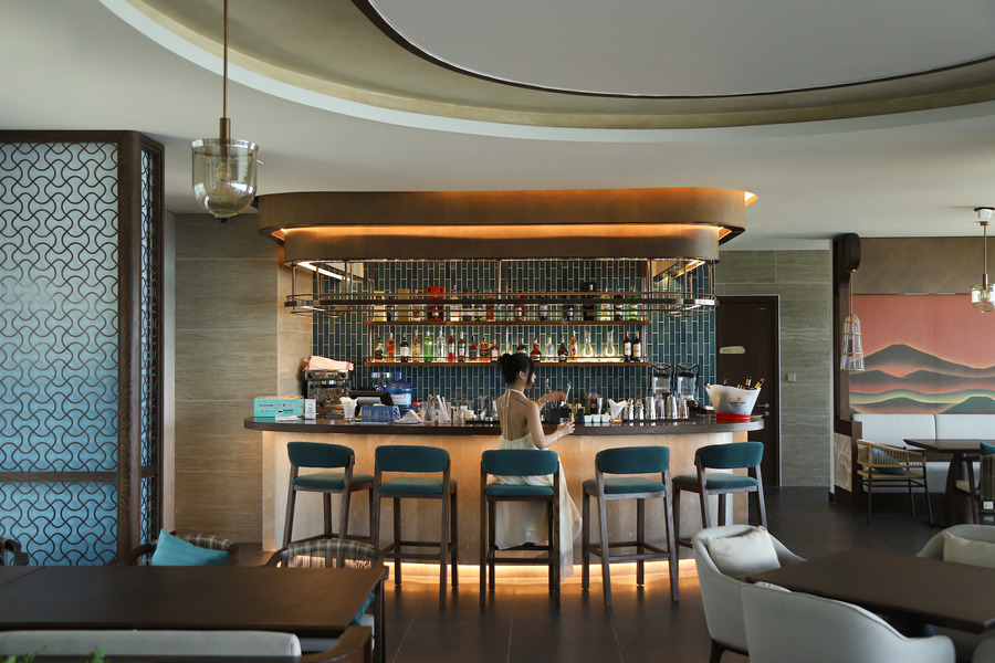 /files/images/Wyndham-Garden-Sonasea-Van-Don/Van-Long-Lounge.jpg