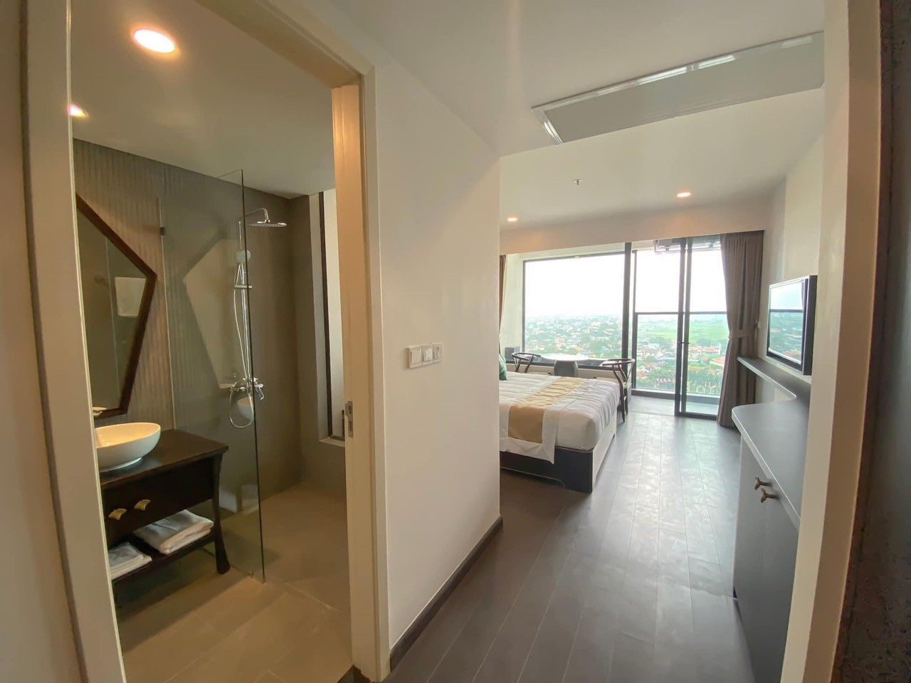 /files/images/Wyndham-Lynn-Times-Thanh-Thuy/phong-khach-san-wyndham-thanh-thuy.jpg