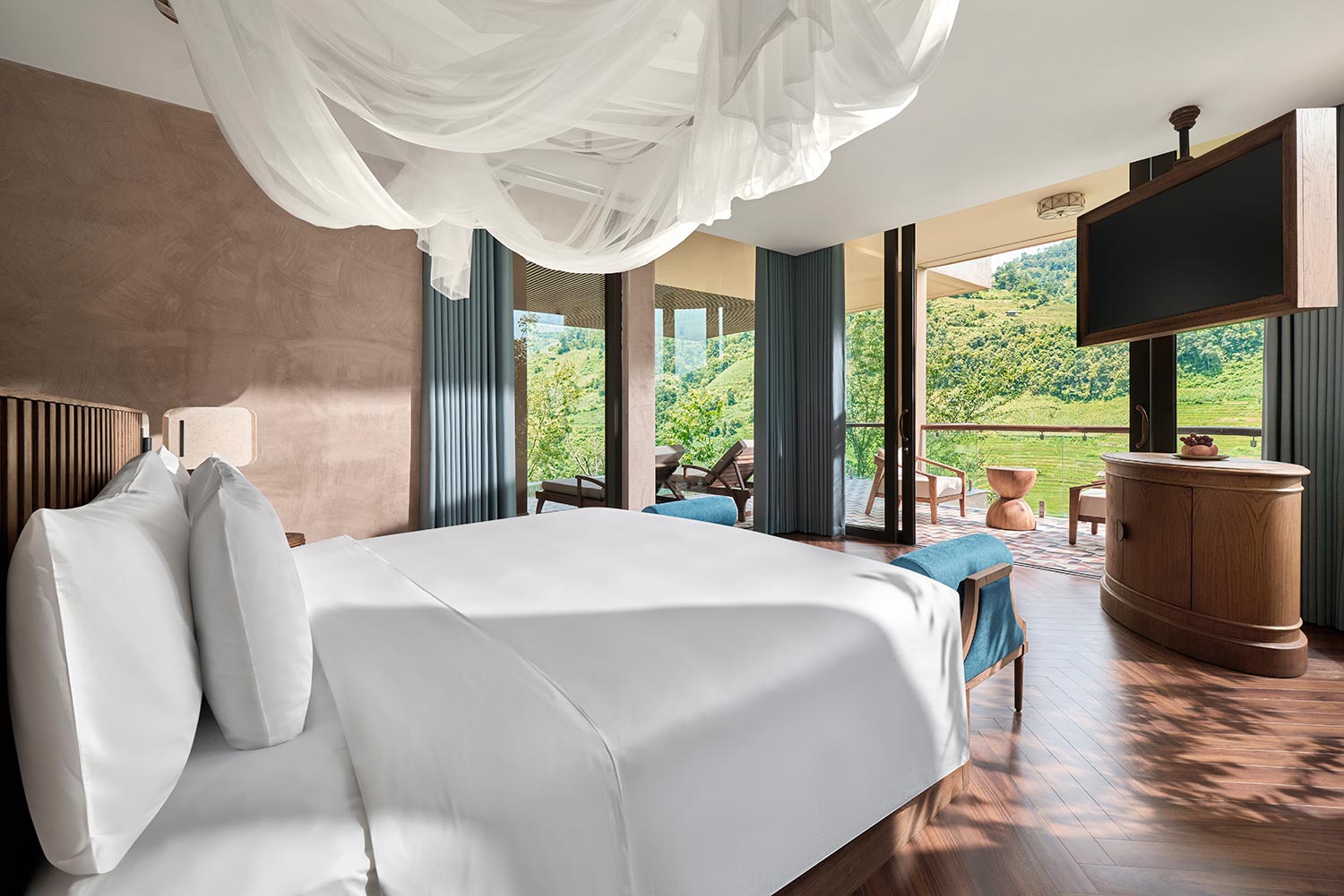 /files/images/garrya-mu-cang-chai/GR-Mu-Cang-Chai-%E2%80%93-Wellbeing-Pool-Suite---4650.jpg