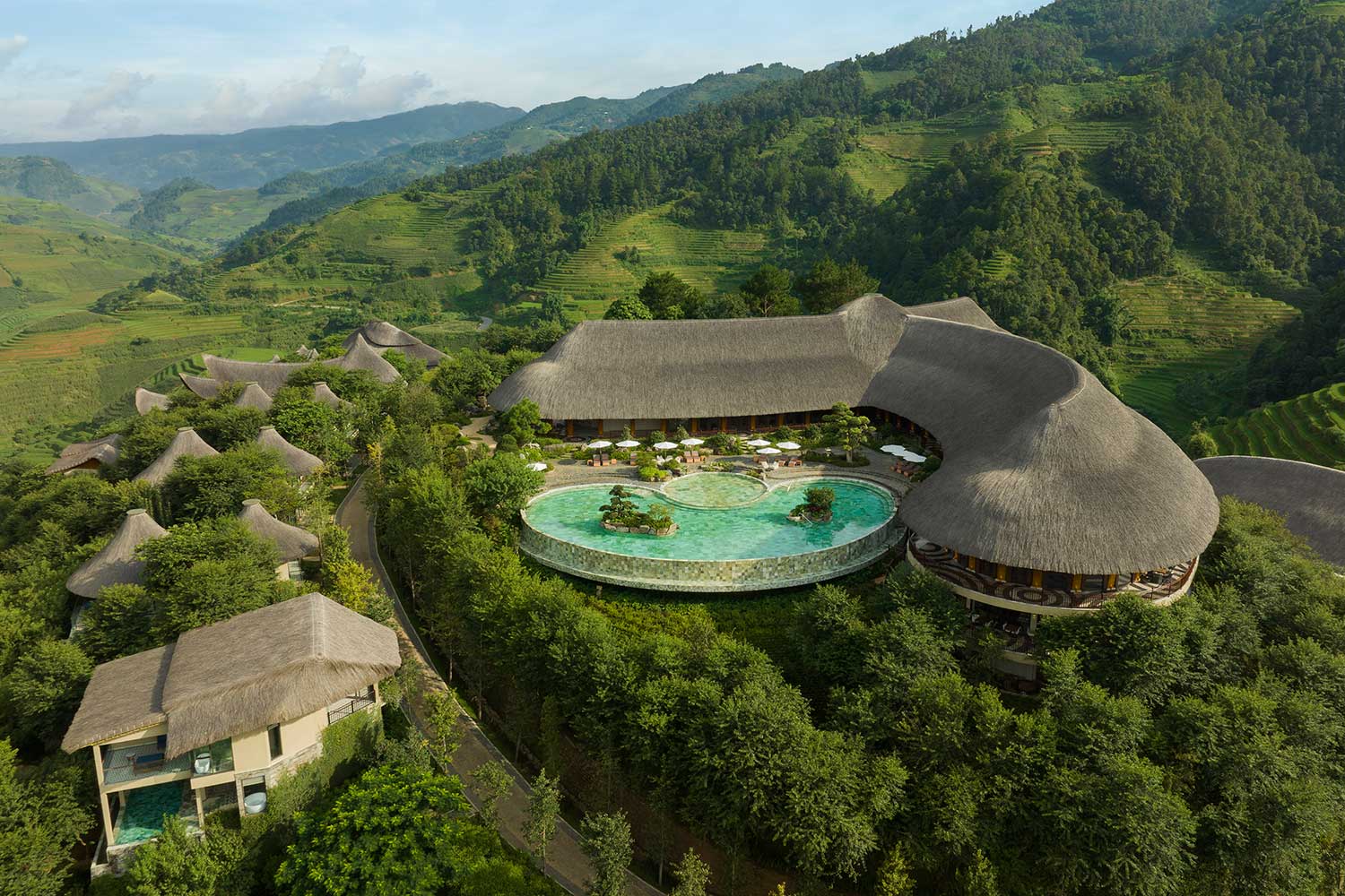 /files/images/garrya-mu-cang-chai/GR-Mu-Cang-Chai-Outdoor-Swimming-pool-0648.jpg