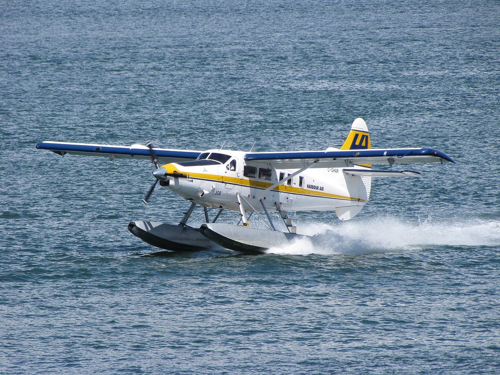 Thủy phi cơ 4