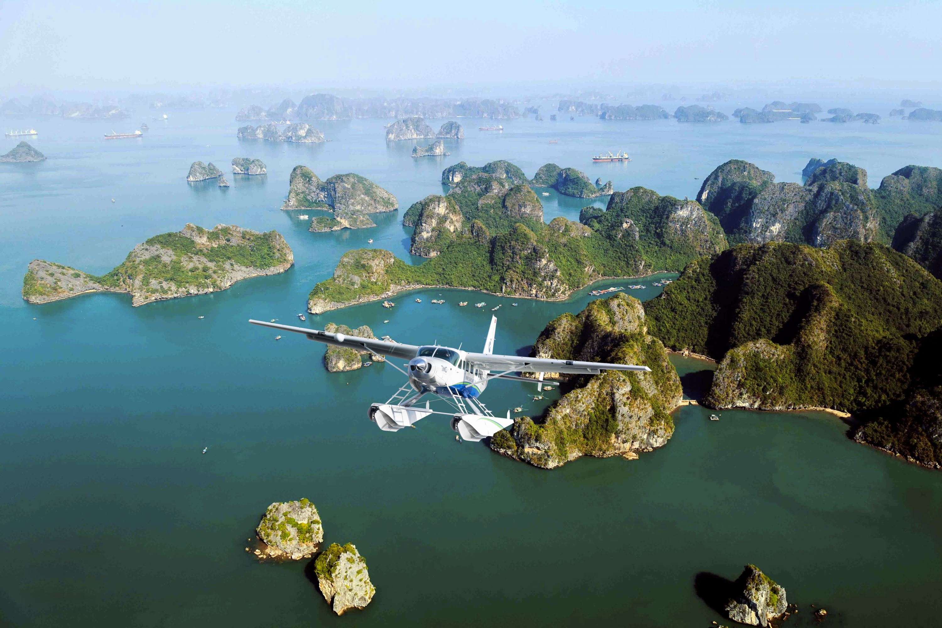 du-thuyen/thuy-phi-co-ngam-canh-vinh-ha-long